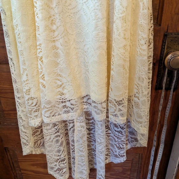 Yellow Sweetheart Neckline Sleeveless Midi Sundress - Picture 4 of 10